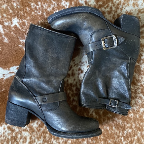 Frye Engineer 9R Pull On Boots